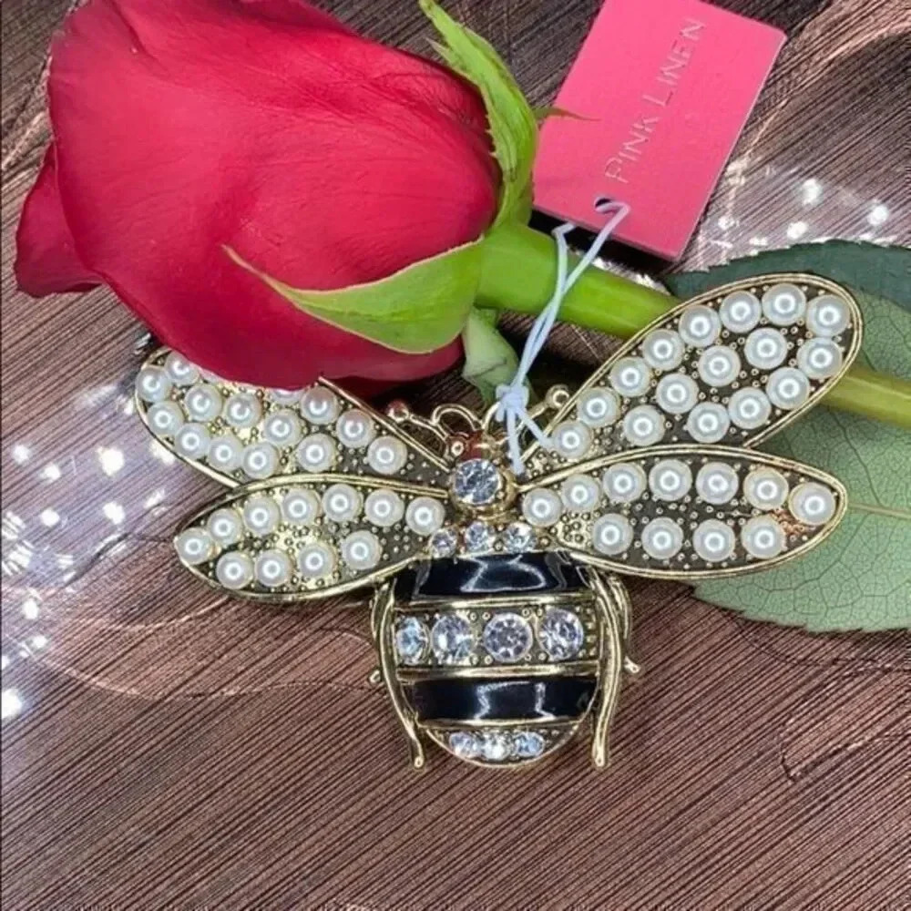 Pink linen pearl brooch